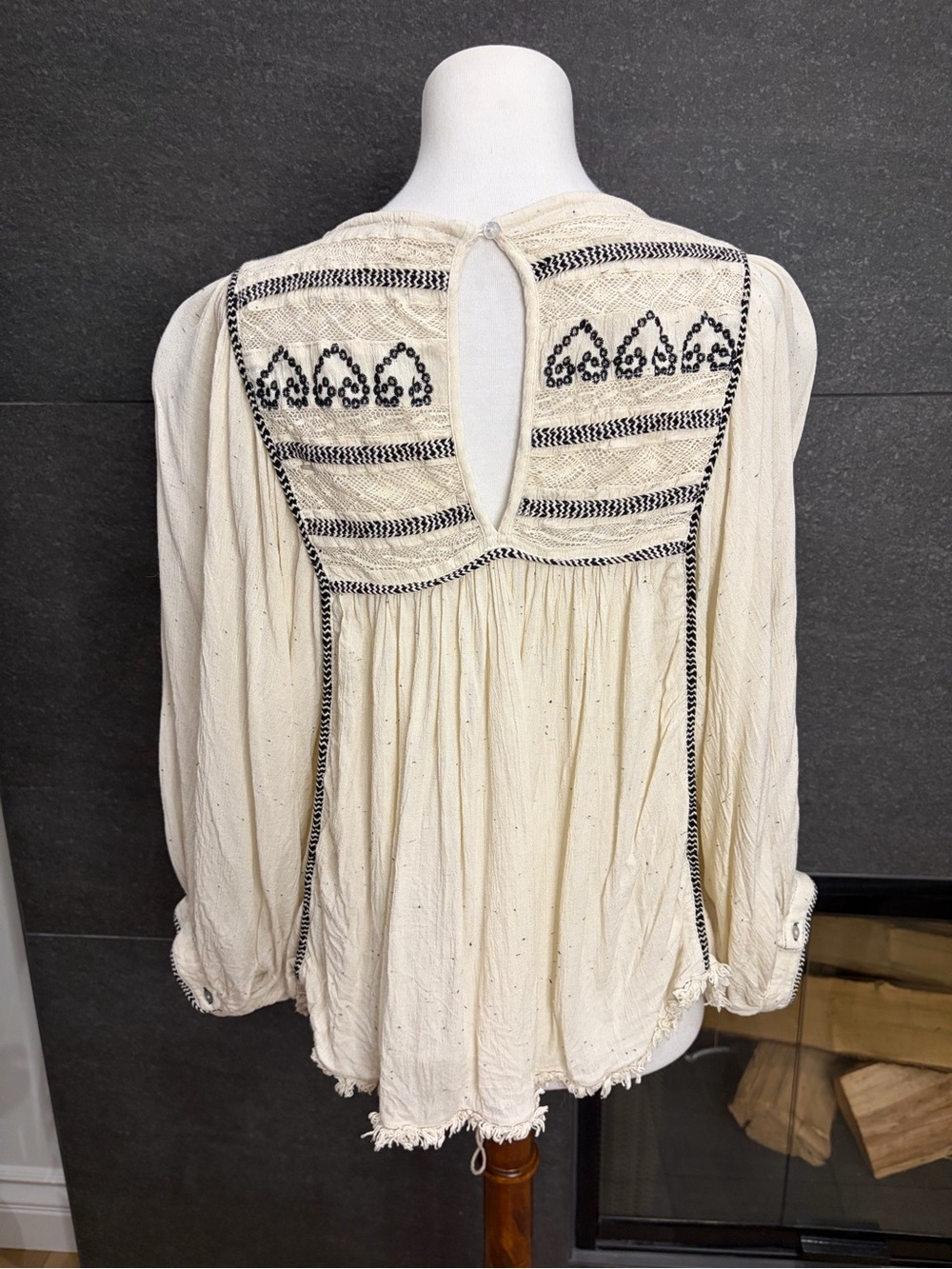 Free People Cyprus Avenue Ivory Embroidered Top Size Medium - Picture 10 of 14